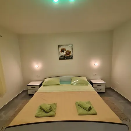 Apartamento Kresan Sukošan