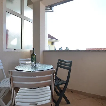 Apartamento Kresan Sukošan