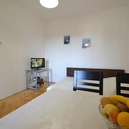 Apartment Kresan *